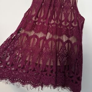 Lace Sleeveless Blouse in Deep Plum
